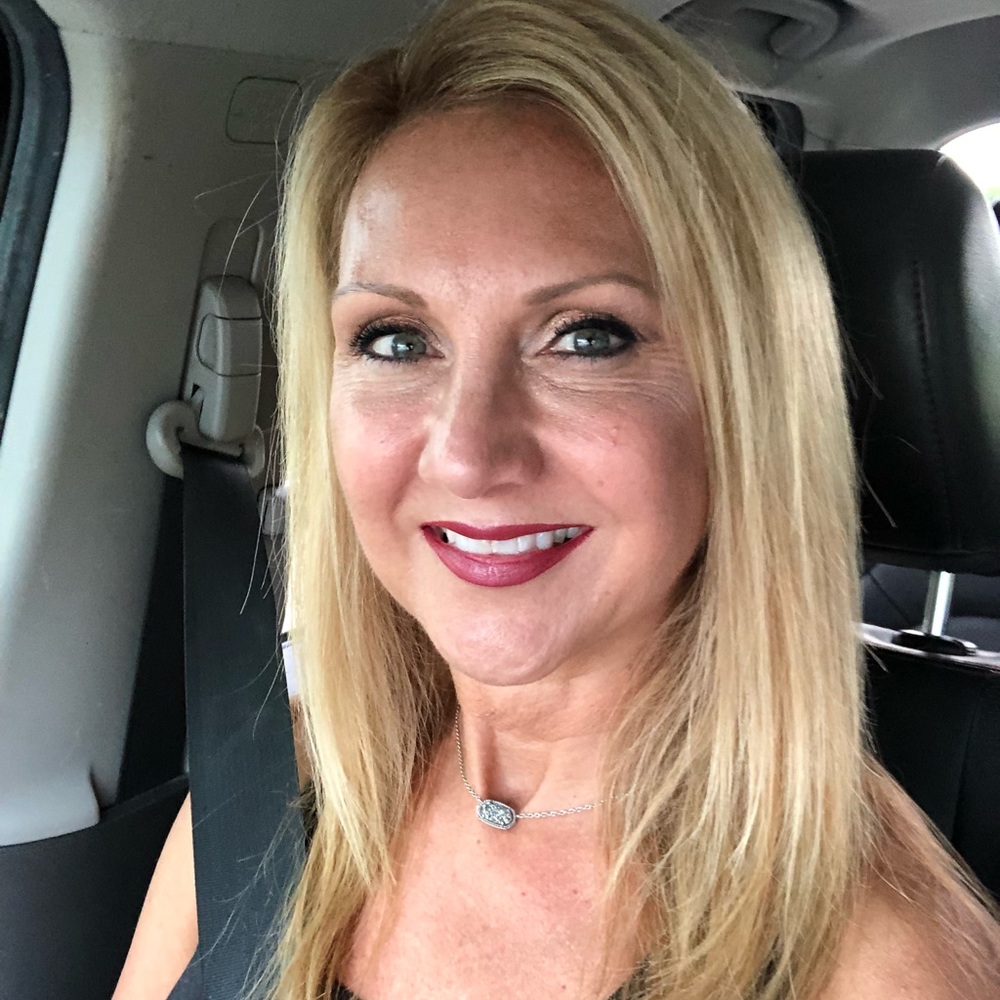 Meet your Posher, Vicki